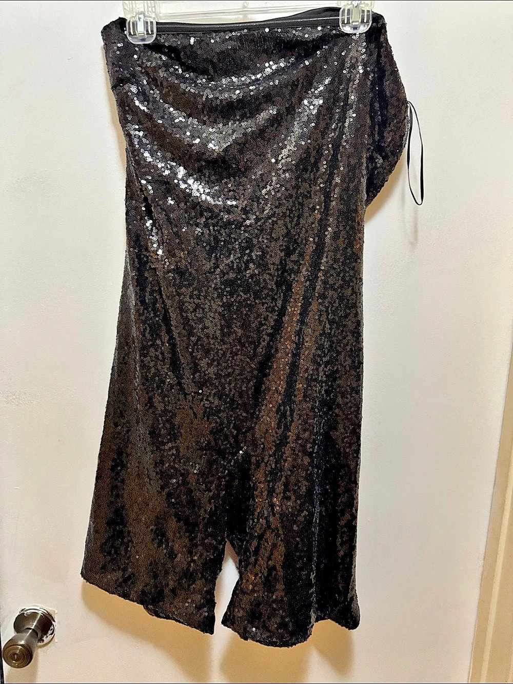 Fashion Nova Birthday Bash Sequin Romper Sequin Romper in Black Size XL NWT